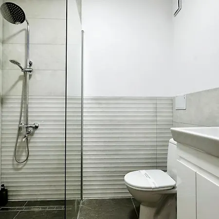 Apartment Garden Of Eden Modern - Apartello,com Sweti Wlas