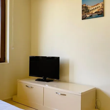 Apartman Garden Of Eden Modern - Apartello,com *